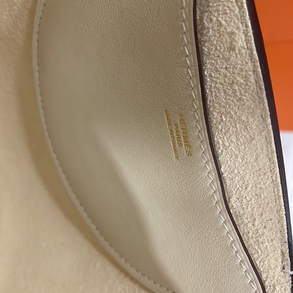 Hermes the Loop 18 bag - Picture 7 of 9